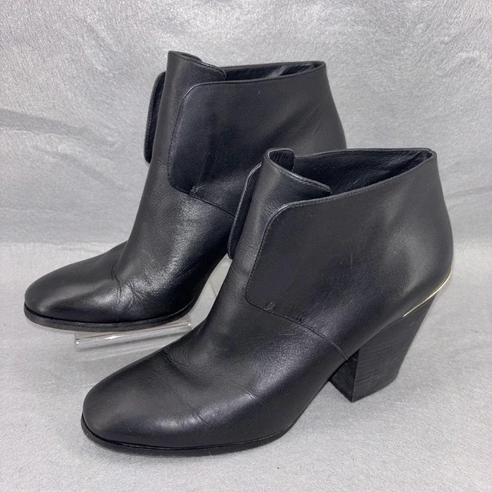 Cole Haan HAYDEN Grand.OS Black Leather Ankle Boots Block Heel Gold Accents W8.5